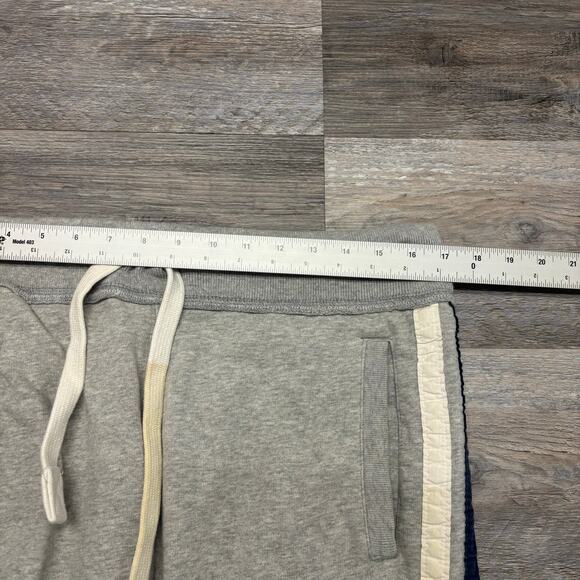 Vintage y2k Aeropostale Shorts 4 Gray Side Striped Mens‎ M Gym Sweat Shorts Logo - Picture 5 of 11